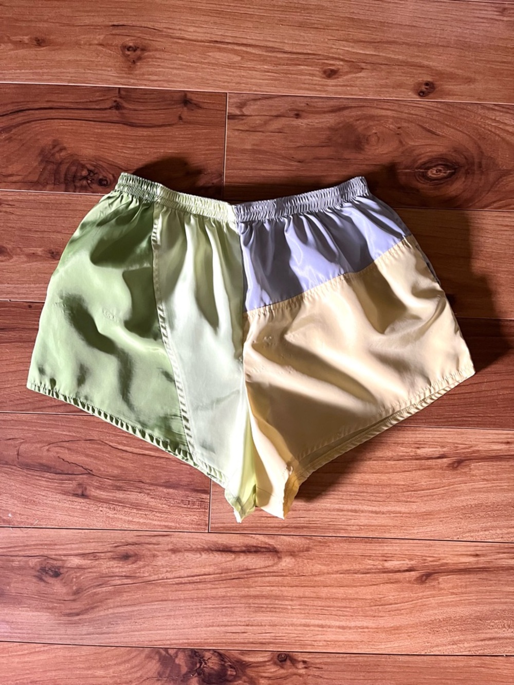 Urban Outfitters Nylon Running Shorts Small - Picture 11 of 12
